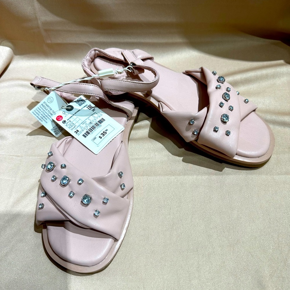 Zara Girls Shoes in Size 34 (USA 2.5)